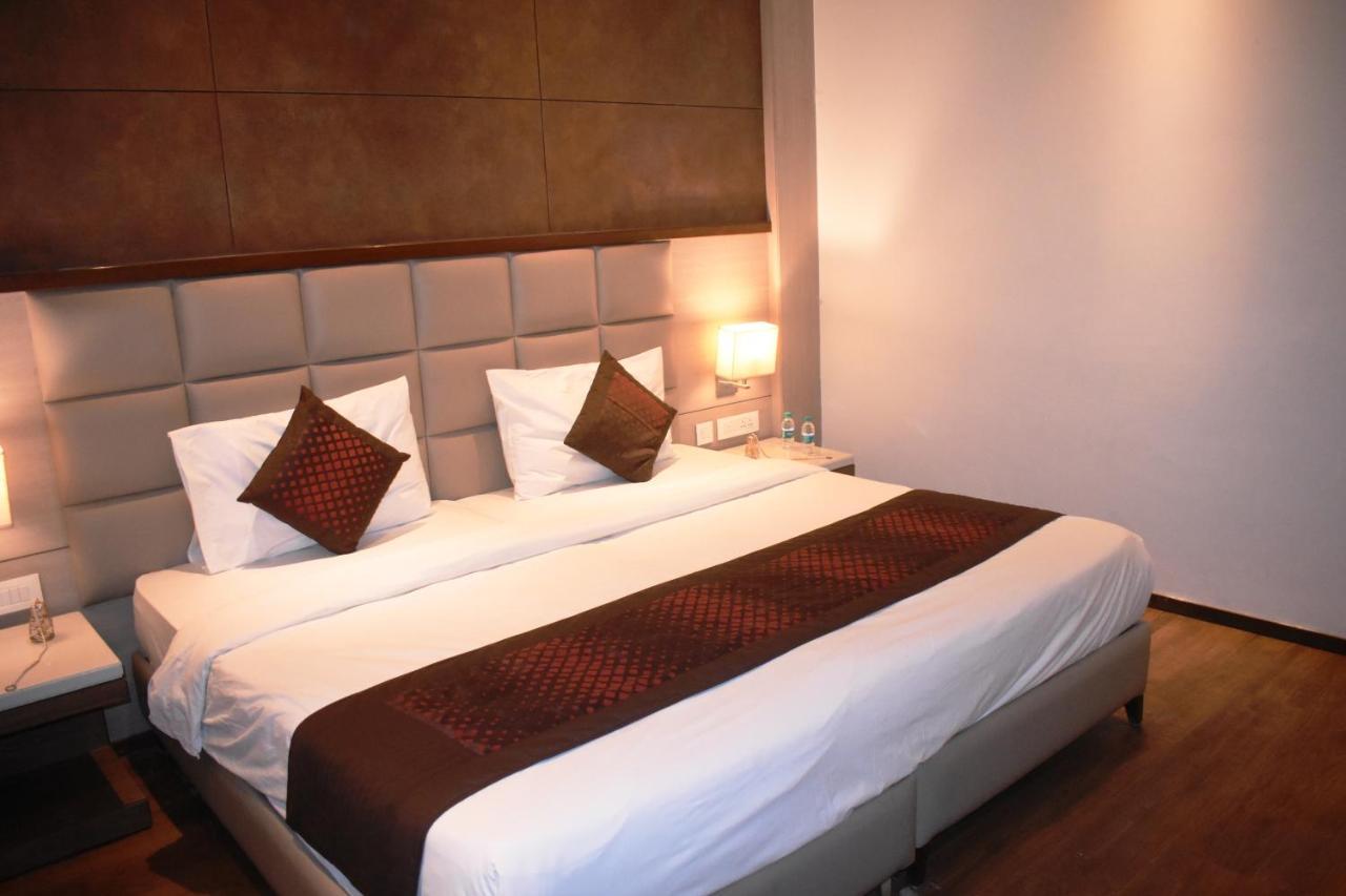 Lemonwood Suites By F9 Hotels - Trivoli Garden Chhatarpur New Delhi Exterior photo