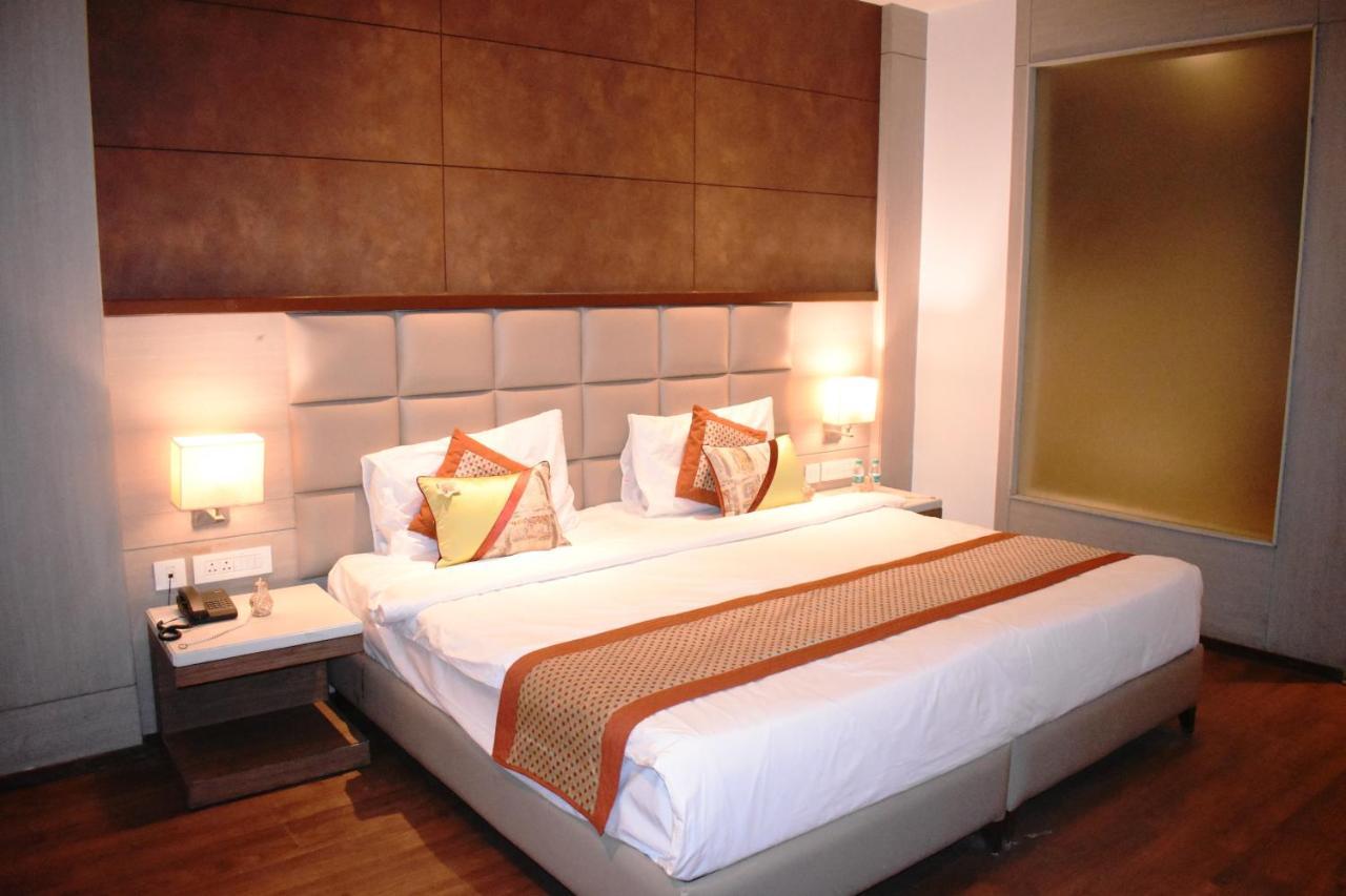 Lemonwood Suites By F9 Hotels - Trivoli Garden Chhatarpur New Delhi Exterior photo