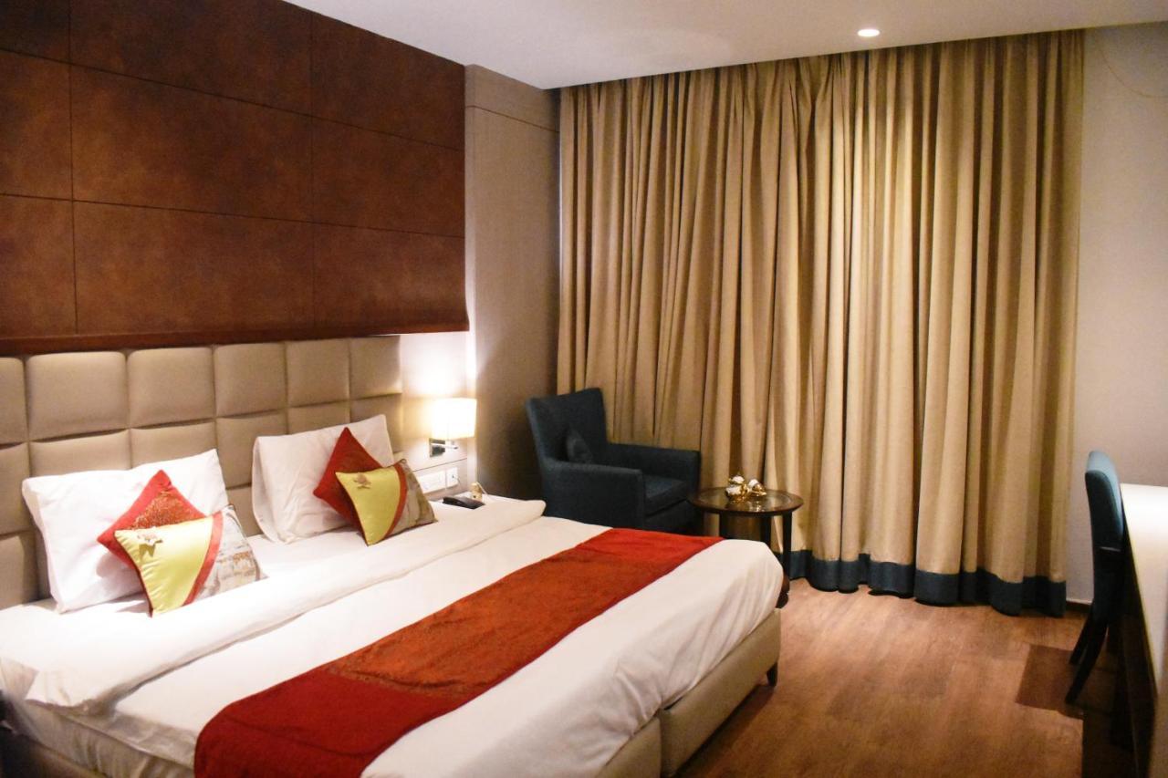 Lemonwood Suites By F9 Hotels - Trivoli Garden Chhatarpur New Delhi Exterior photo