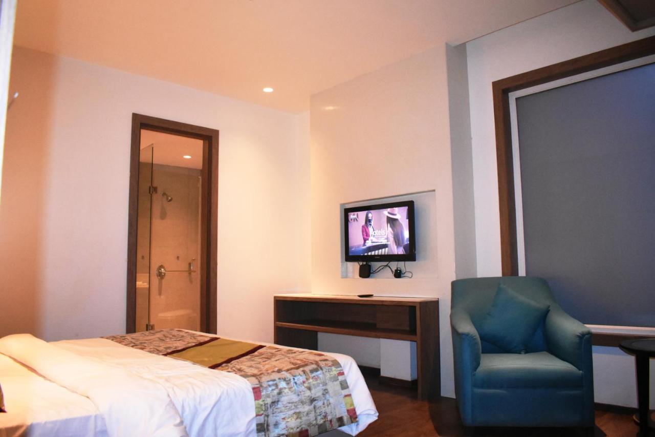 Lemonwood Suites By F9 Hotels - Trivoli Garden Chhatarpur New Delhi Exterior photo