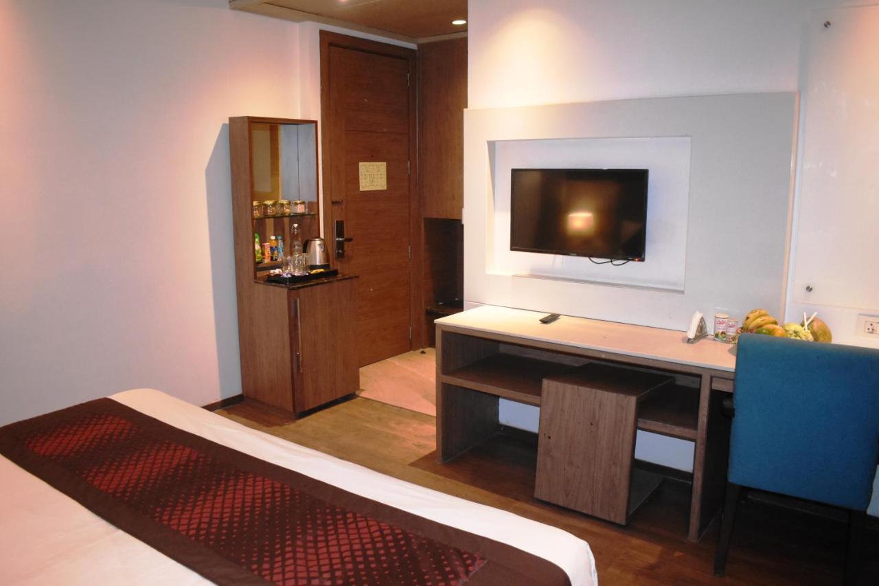 Lemonwood Suites By F9 Hotels - Trivoli Garden Chhatarpur New Delhi Exterior photo